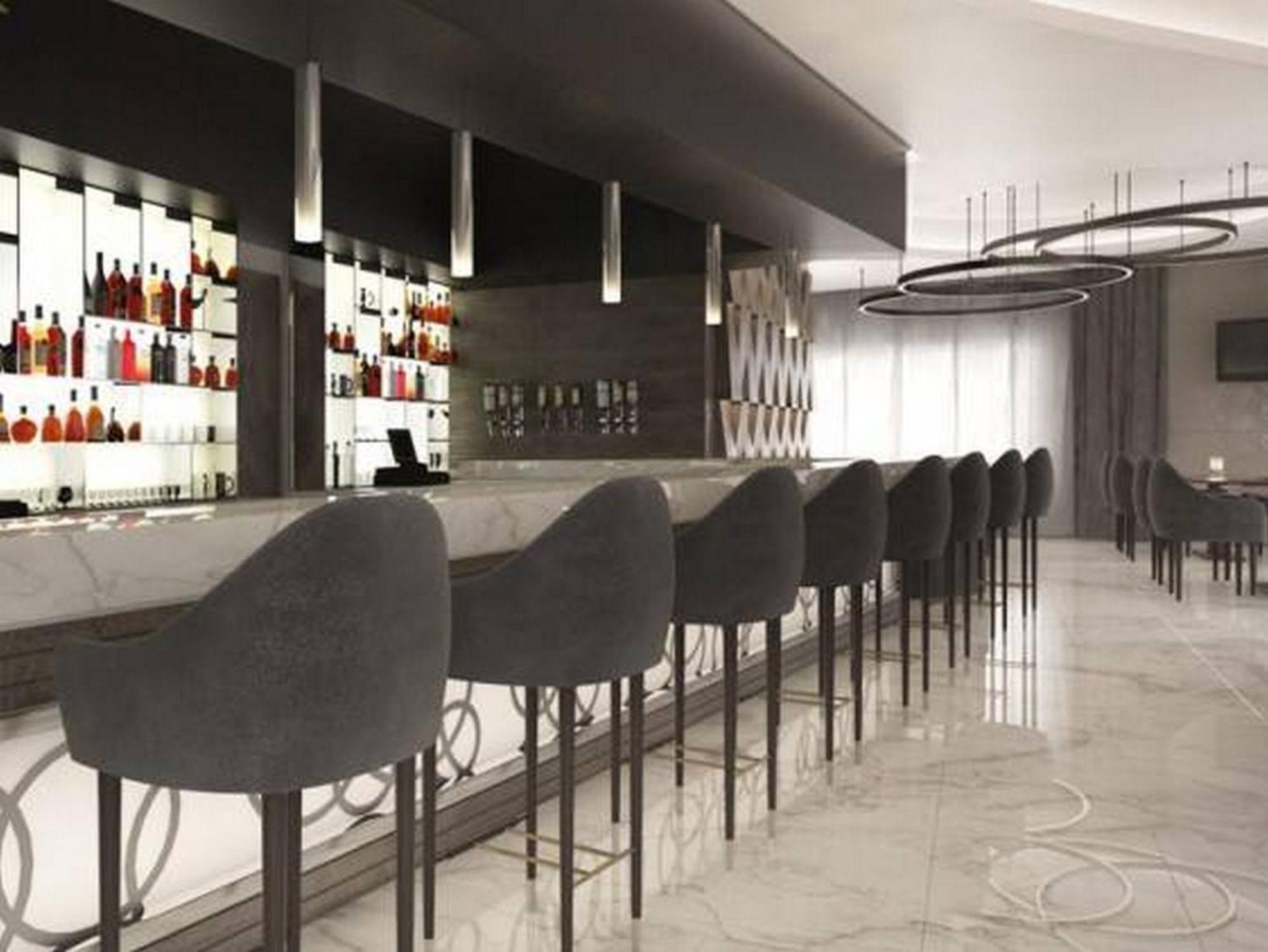Room In Lodge - The Envoy Hotel And Suites أبوجا المظهر الخارجي الصورة